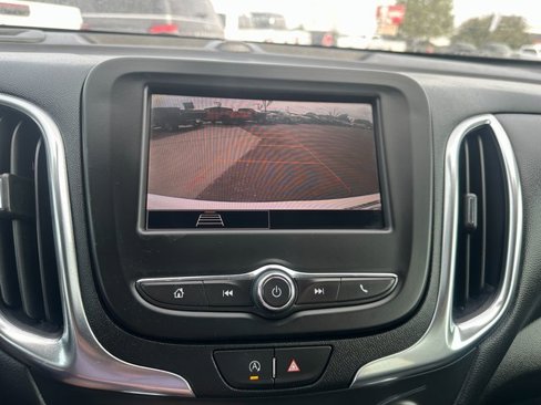 Used 2022 Chevrolet Equinox LT image 24