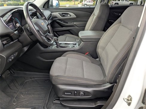 Used 2021 Chevrolet Traverse LT image 15