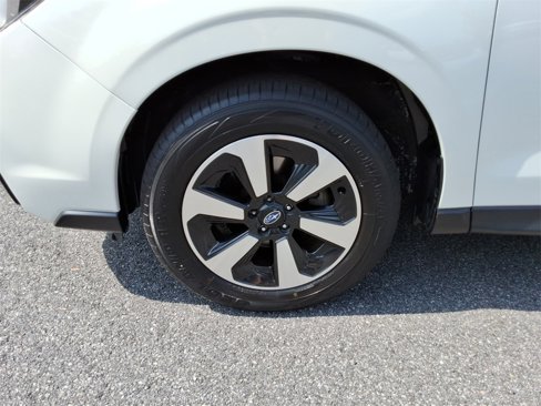 Used 2017 Subaru Forester 2.5i Limited image 10