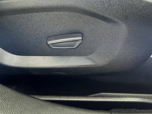 Used 2023 Ford Edge SEL w/ Sport Appearance Package image 17