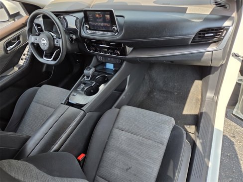 Used 2021 Nissan Rogue SV image 19