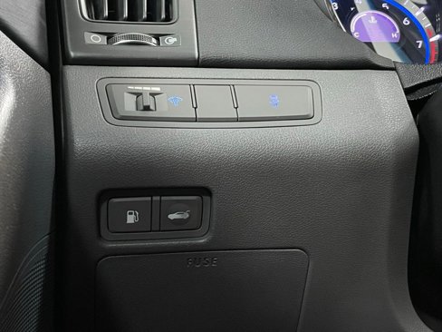 Used 2011 Hyundai Sonata GLS image 13
