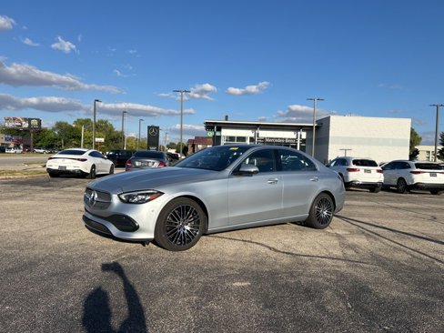 Used 2022 Mercedes-Benz C 300 4MATIC Sedan image 2