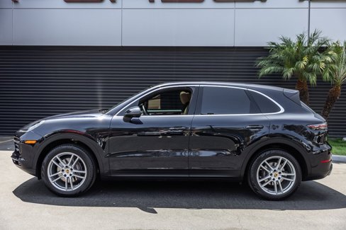 Certified 2019 Porsche Cayenne image 2