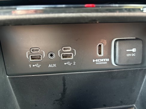 Used 2023 Jeep Grand Cherokee 4WD 4xe image 15