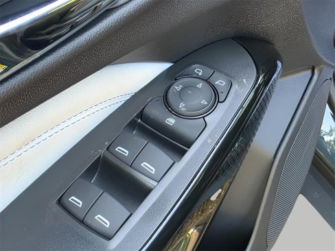 New 2025 Chevrolet Trax LT w/ Driver Confidence Package image 16