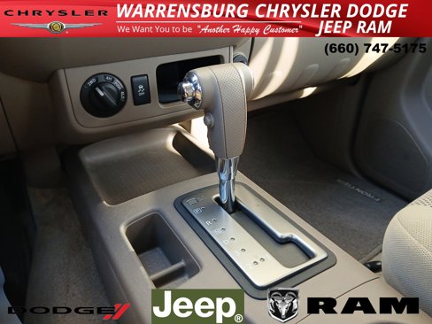 Used 2017 Nissan Frontier SV image 25