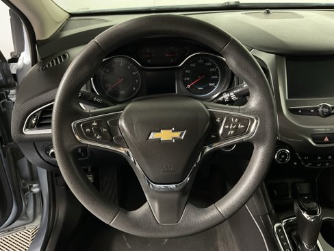 Used 2017 Chevrolet Cruze LT w/ Convenience Package image 19