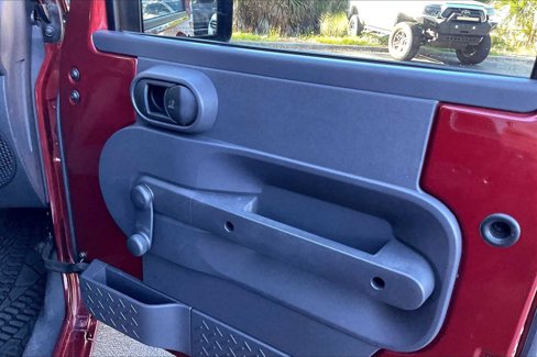 Used 2010 Jeep Wrangler Unlimited Sport image 23