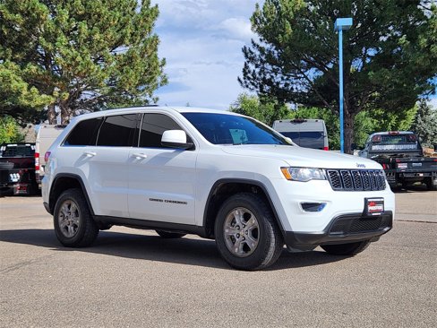 Used 2017 Jeep Grand Cherokee Laredo image 1