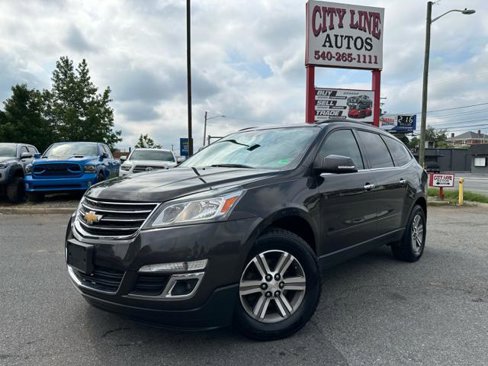 Used 2017 Chevrolet Traverse LT image 1