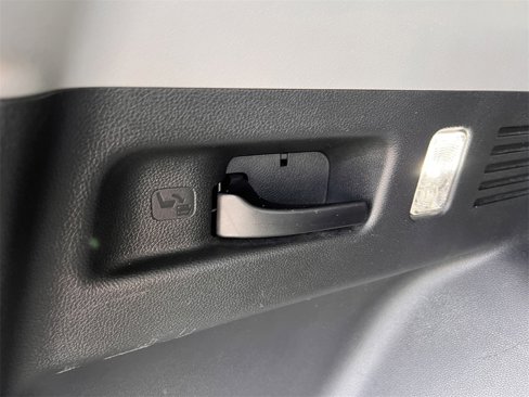 Used 2018 Honda CR-V EX image 9