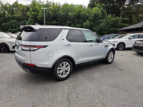 Used 2018 Land Rover Discovery SE image 24