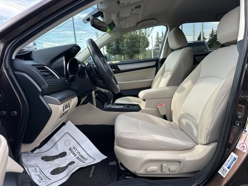 Used 2019 Subaru Outback 2.5i Premium image 10