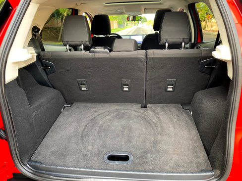 Used 2020 Ford EcoSport SE w/ SE Convenience Package image 5