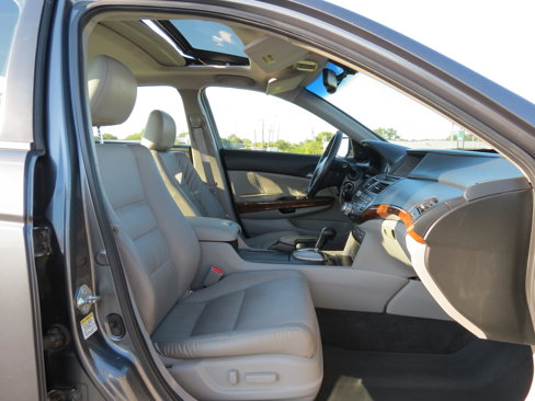 Used 2011 Honda Accord EX-L image 36