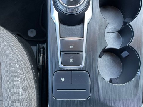 Certified 2022 Ford Escape SE w/ SE Sport Appearance Package image 66