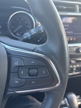Used 2023 Buick Encore GX Essence image 22