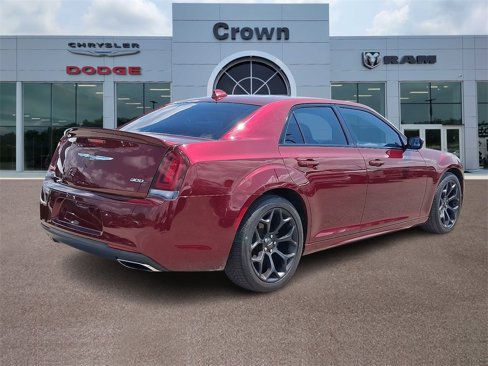 Used 2019 Chrysler 300 S w/ S Model Appearance Package image 6
