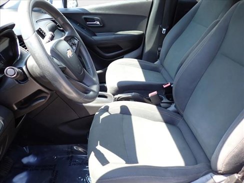 Used 2017 Chevrolet Trax LS image 10