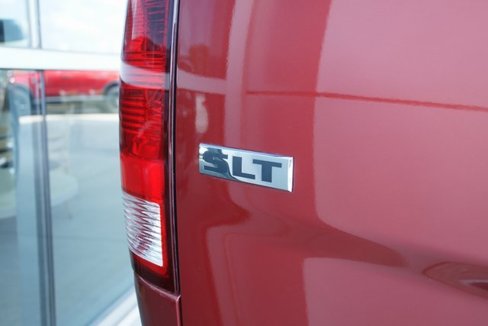 Used 2015 RAM 2500 SLT w/ Luxury Group image 13