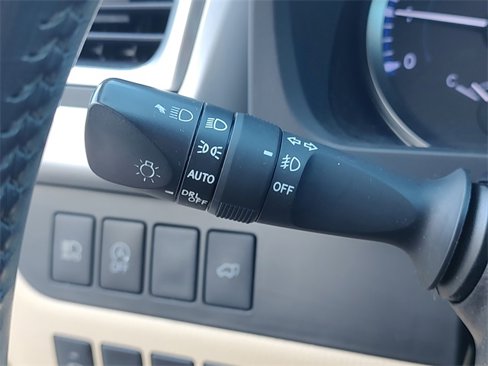 Used 2018 Toyota Highlander Plus image 26