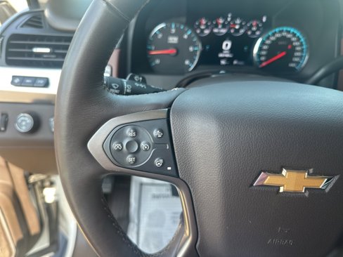Used 2017 Chevrolet Suburban Premier image 12