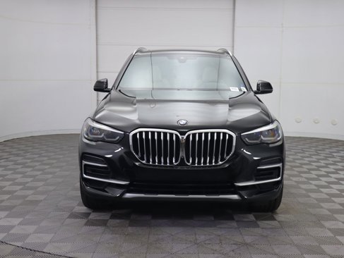 Used 2022 BMW X5 sDrive40i w/ Premium Package image 2