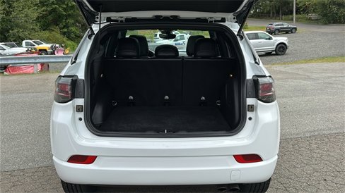 Used 2022 Jeep Compass High Altitude image 27