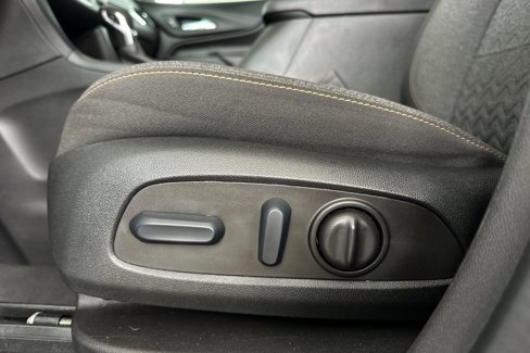 Certified 2023 Chevrolet Equinox LT image 13