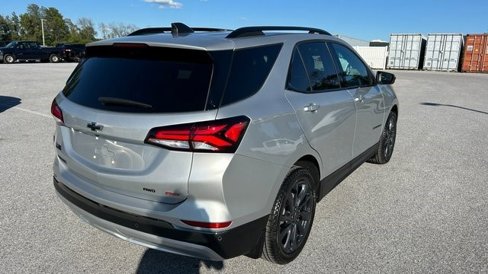 Certified 2022 Chevrolet Equinox RS image 3