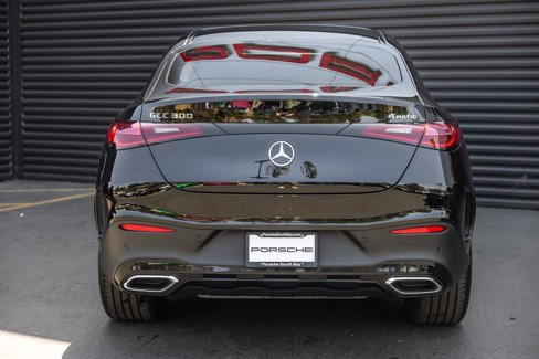 Used 2024 Mercedes-Benz GLC 300 4MATIC image 8