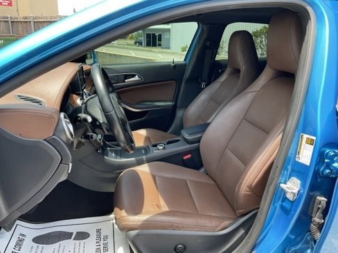 Used 2015 Mercedes-Benz GLA 250 4MATIC image 9