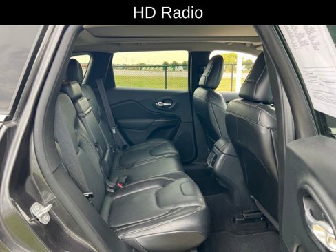 Used 2015 Jeep Cherokee Limited w/ Luxury Group image 10