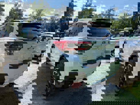 Certified 2023 Subaru Crosstrek 2.0i Premium image 4