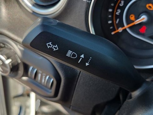 Used 2020 Jeep Gladiator Overland image 32