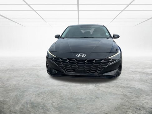 Used 2023 Hyundai Elantra Limited image 8