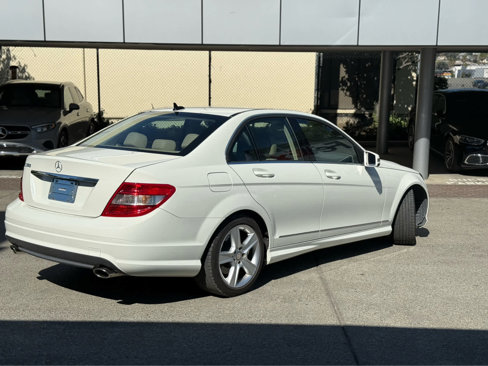 Used 2011 Mercedes-Benz C 300 Sport image 3
