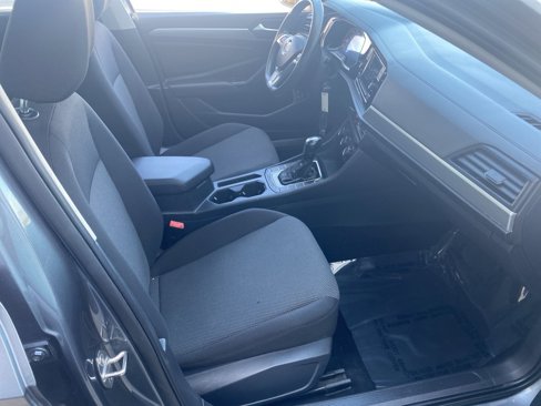 Used 2021 Volkswagen Jetta R-Line image 21