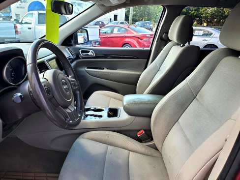 Used 2011 Jeep Grand Cherokee Laredo image 27