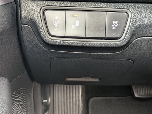 Certified 2024 Kia Forte LXS w/ LXS Technology Package image 20
