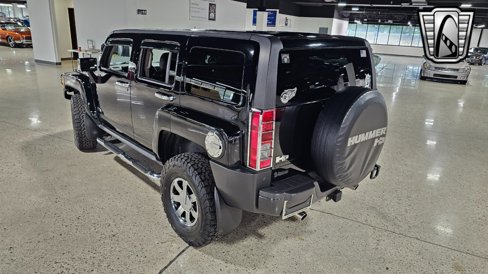 Used 2007 HUMMER H3 image 2