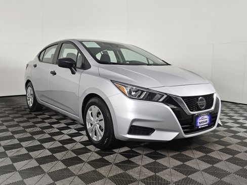 Used 2020 Nissan Versa S image 1