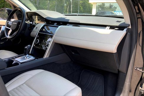 Used 2023 Land Rover Discovery Sport S image 16