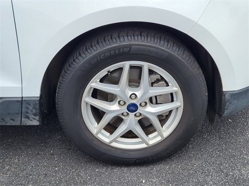 Used 2022 Ford Edge SEL image 6