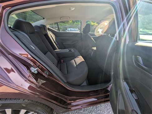 Used 2023 Nissan Altima 2.5 SV image 32