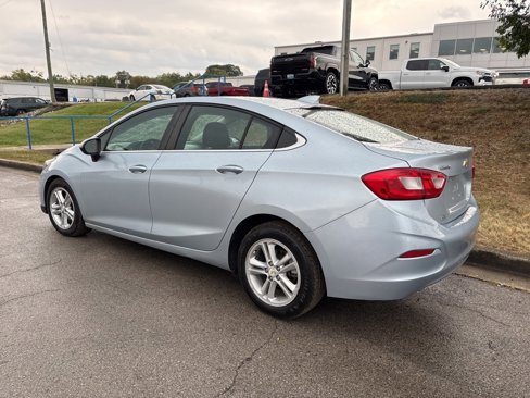 Used 2017 Chevrolet Cruze LT image 6
