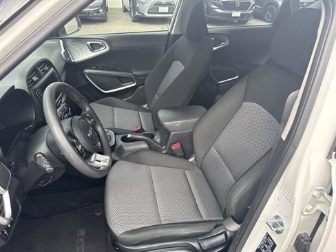 Used 2024 Kia Soul LX w/ Option Group 015 image 12