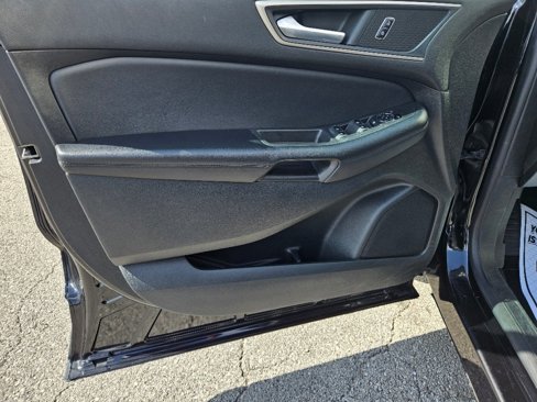 Used 2023 Ford Edge SEL image 21