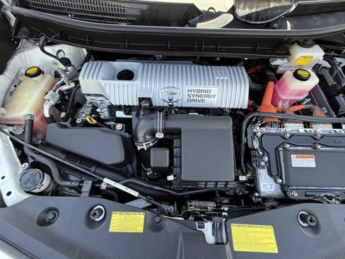 Used 2013 Toyota Prius V Five image 31